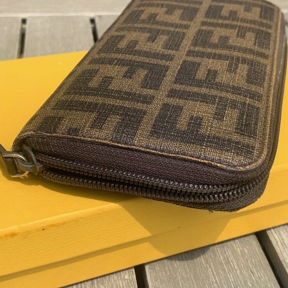 Fendi Monogram Zip Wallet - Picture 3 of 9